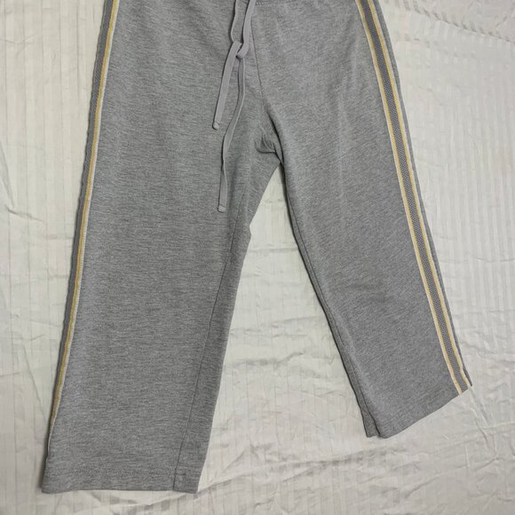 ❄️NYL WOMENS ATHLETIC CAPRIS PANTS SIZE S ❄️ - Picture 2 of 5